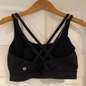 LuLu Lemon 🍋 Energy Bra in black